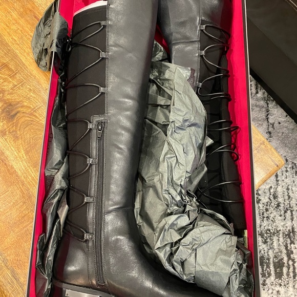 Brand new boots, never worn . Vince camuto , love the style 👍 - Picture 7 of 8
